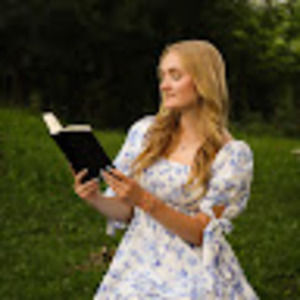 Meet your Posher, Kayla leindecker